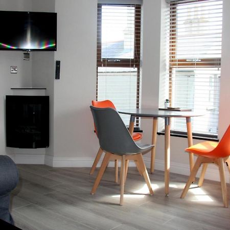 UlsterApartments Portrush Buitenkant foto